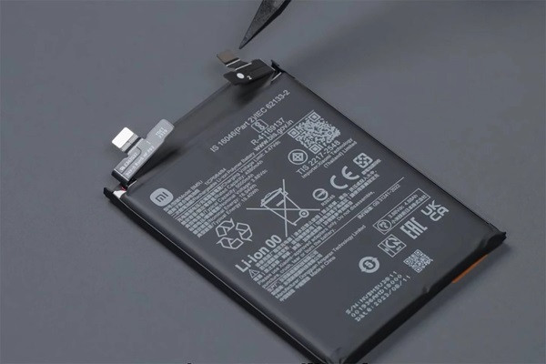 Dấu hiệu đã đến lúc thay pin Xiaomi Redmi Note 13