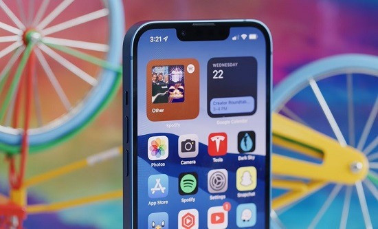 fastcare-thay-man-hinh-iphone-13