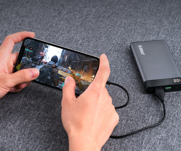 Vì sao iPhone hiện phần trăm pin sai?