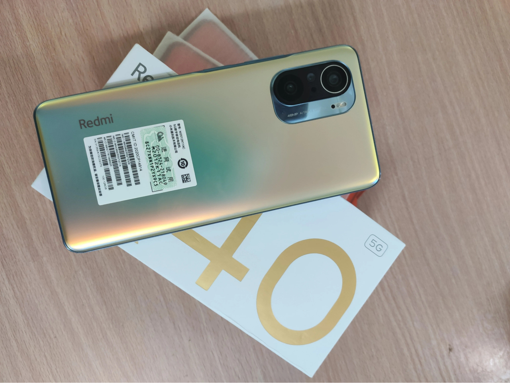 Nguyên nhân dẫn đến mặt kính Xiaomi Redmi K40 bị hư