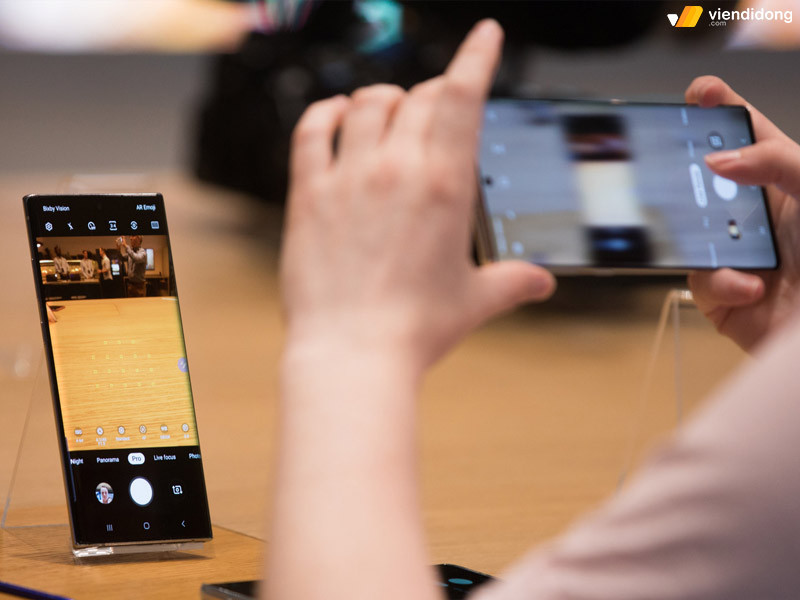 Thay camera sau điện thoại samsung có ảnh hưởng gì không