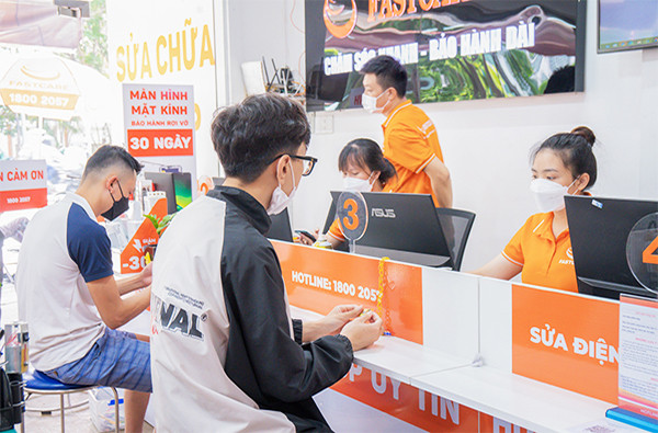 Thay chân sạc Samsung Z Fold 4 chất lượng cao tại FASTCARE Thay chân sạc Samsung Z Fold 4 chất lượng cao tại FASTCARE