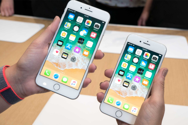Thay mặt kính iPhone 8 Plus