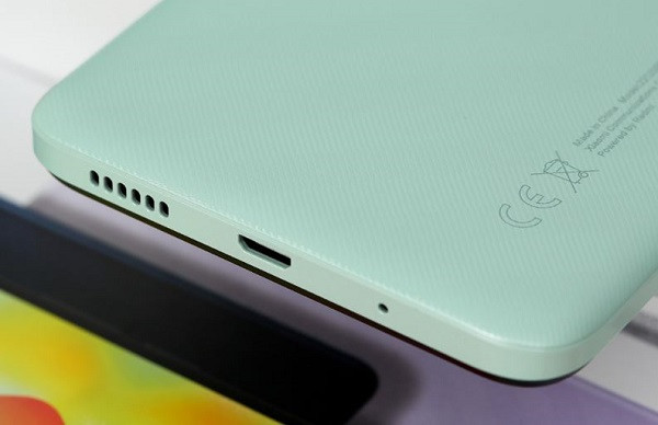Thay pin Xiaomi Redmi 12C nhanh chóng