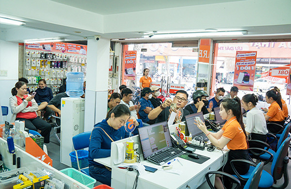 Địa chỉ uy tín thay pin Samsung S8