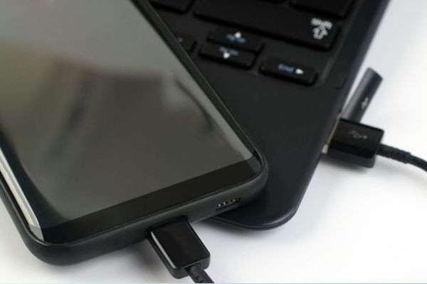 Chiếu màn hình Android lên máy tính bằng dây cáp