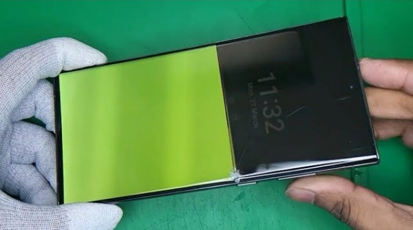Ép cổ cáp màn hình S23 Ultra khi nào?