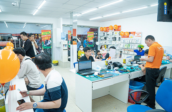 Đội ngũ kỹ thuật viên tay nghề cao