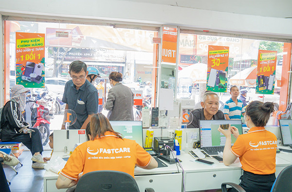 Khách hàng luôn được ưu tiên tại FASTCARE
