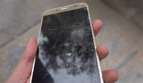 Khi nào cần thay mặt kính Samsung S8