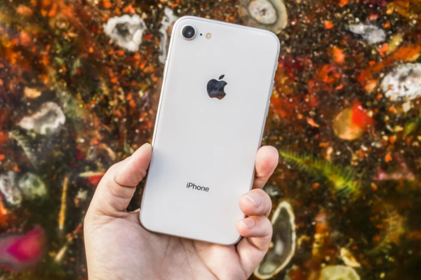 Khi Nào Nên Thay IC Sạc iPhone 8