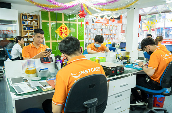 Kiểm tra tình trạng hư hỏng của thiết bị cẩn thận