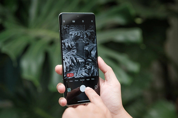 Nguyên nhân dẫn đến camera trước Xiaomi 13 Pro bị hư