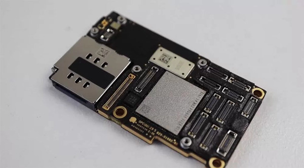 Nguyên nhân dẫn đến IC Wifi iPhone 13 bị hư