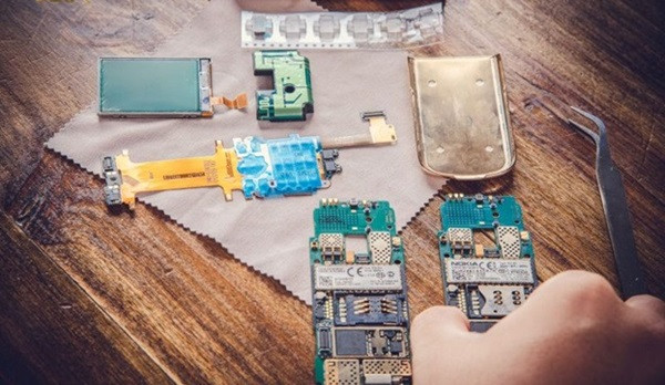 Nguyên nhân dẫn đến loa trong Xiaomi Redmi Note 13 bị hư