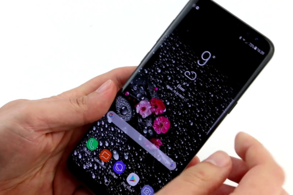 Nguyên nhân khiến màn hình Samsung S8 Plus bị hỏng Nguyên nhân khiến màn hình Samsung S8 Plus bị hỏng