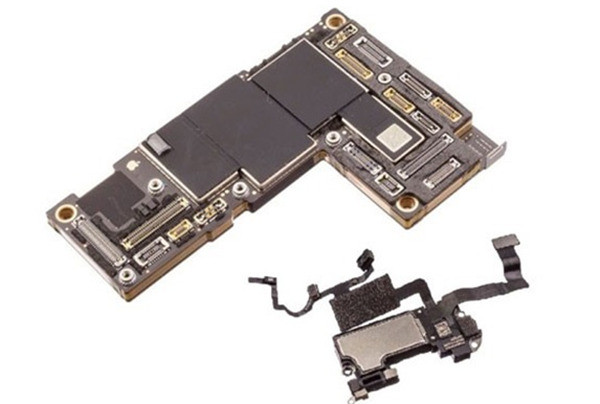 Thay IC sạc iPhone 12 Pro Max