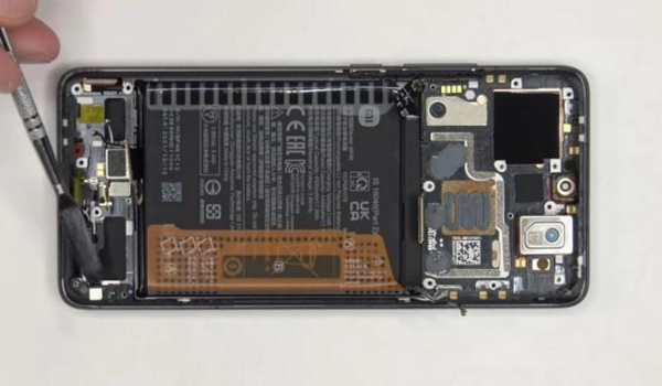 thay loa trong Xiaomi Redmi 12