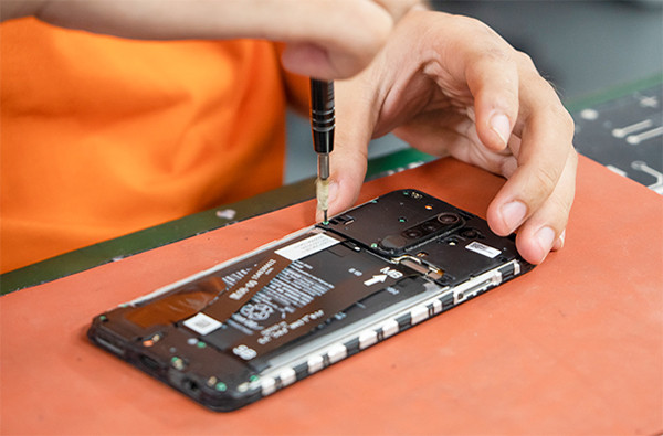 Thay pin Xiaomi 13 Lite chuẩn xác Thay pin Xiaomi 13 Lite chuẩn xác