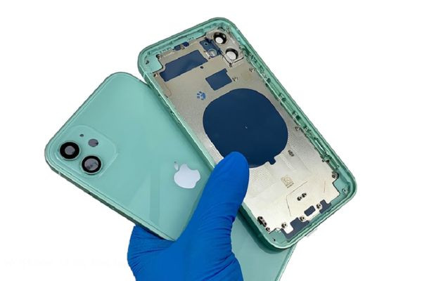 thay vỏ iPhone quận Phú Nhuận