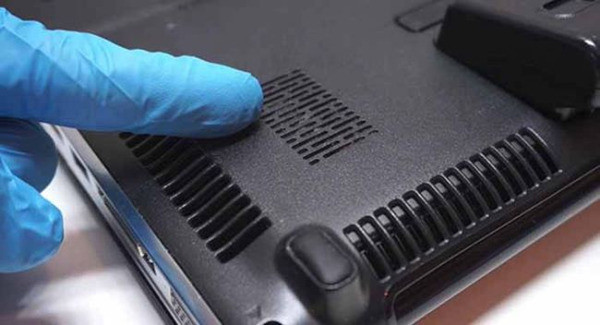 Cách tự vệ sinh laptop tại nhà