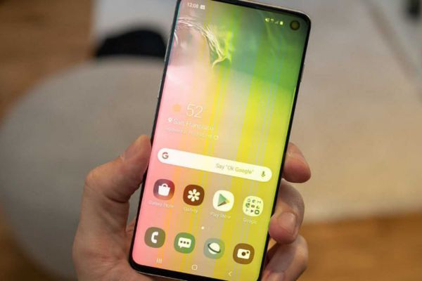 Cáp màn hình bị lỏng