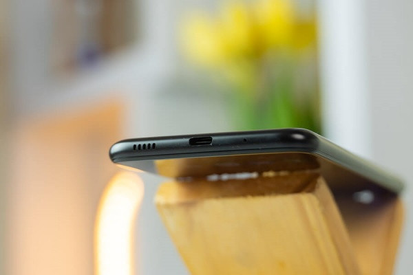 Dấu hiệu cần thay loa ngoài Samsung M11