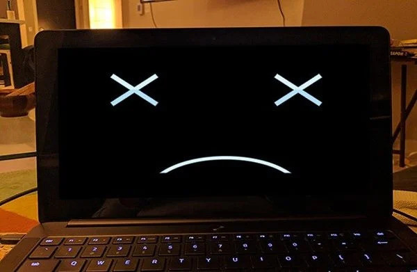 Dấu hiệu hỏng IC nguồn laptop Acer