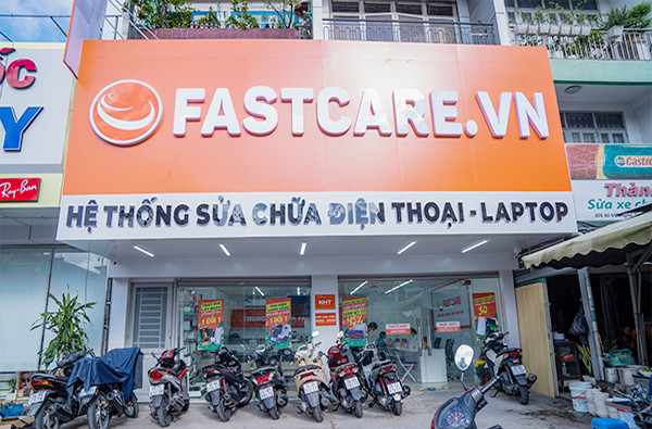 Địa chỉ thay main điện thoại chuyên nghiệp FASTCARE