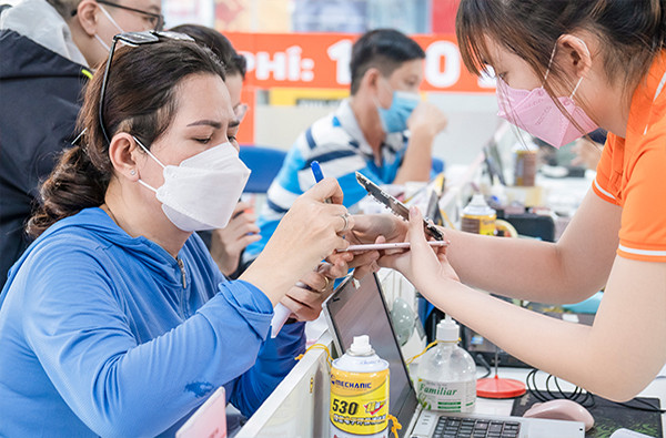 FASTCARE chăm sóc khách hàng chu đáo, nhiệt tình và tận tâm