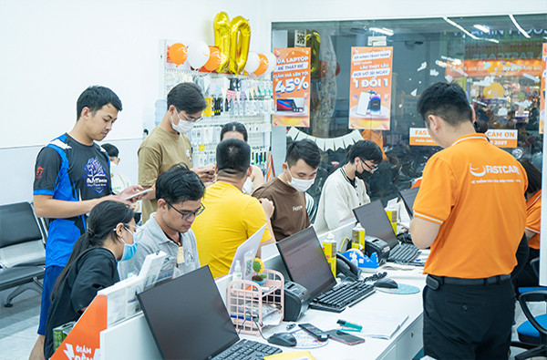 FASTCARE là địa chỉ sửa điện thoại chuyên nghiệp