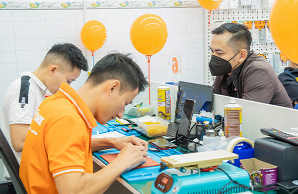 Đội ngũ kỹ thuật viên tay nghề cao