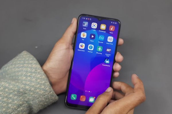 Sọc màn hình Oppo sửa bao nhiêu tiền