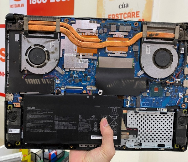 Không vệ sinh Asus có thể gây quá nhiệt