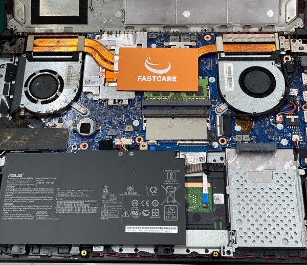 Không vệ sinh laptop làm giảm tuổi thọ