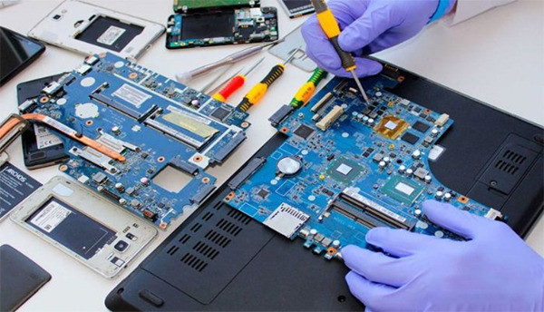 Nguyên nhân dẫn đến IC nguồn laptop Acer bị hư