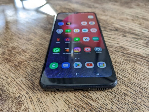 Nguyên nhân hư mic Samsung A02s