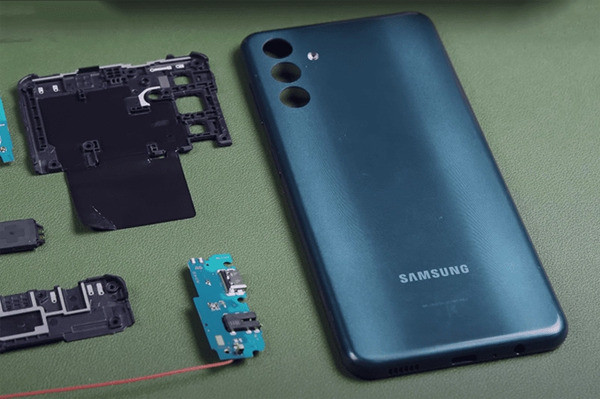Những điều cần biết trước khi thay vỏ Samsung A04