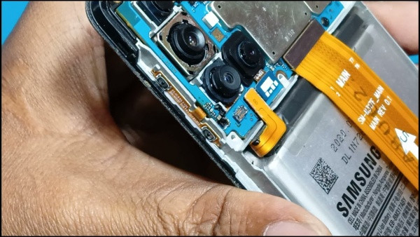 Thay phím nguồn Samsung M31