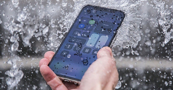 Tiếp xúc với nước