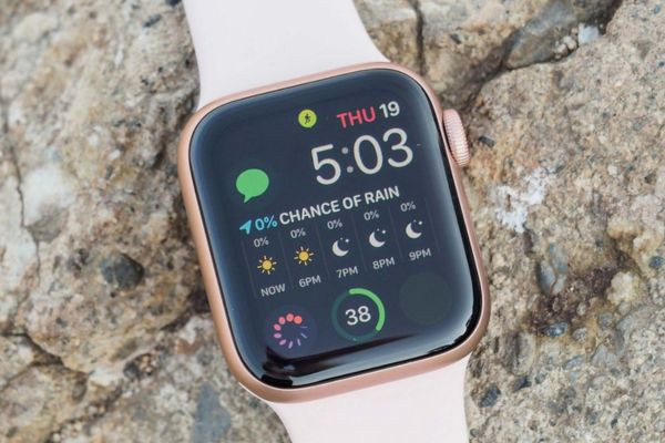Apple Watch bị hở màn hình