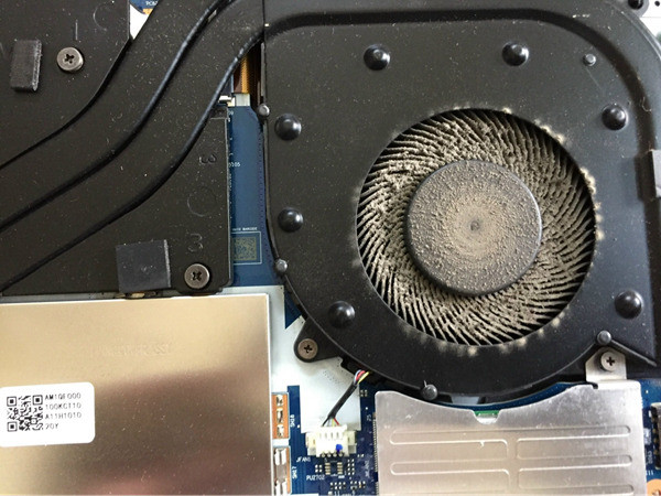 Vệ sinh laptop Lenovo Vệ sinh laptop Lenovo