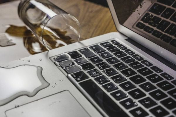 Bàn phím MacBook không gõ được số