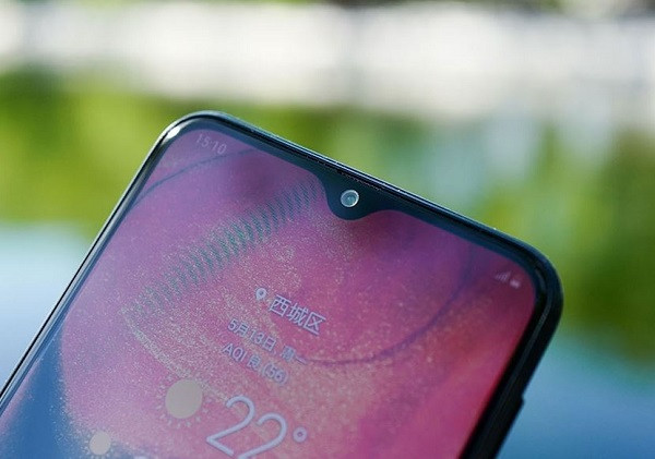 Camera trước Samsung A40s