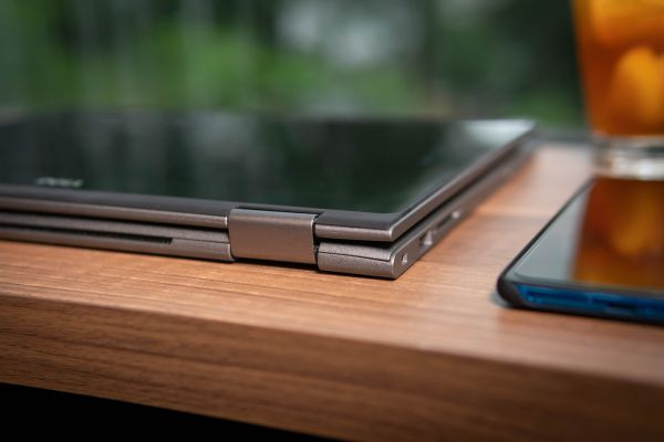 Thay màn hình cảm ứng laptop Dell