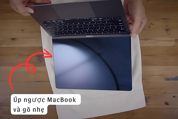 MacBook bị kẹt phím MacBook bị kẹt phím