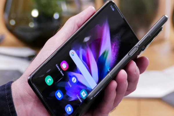 Khi nào nên thay cáp cập Samsung Z Fold 1?