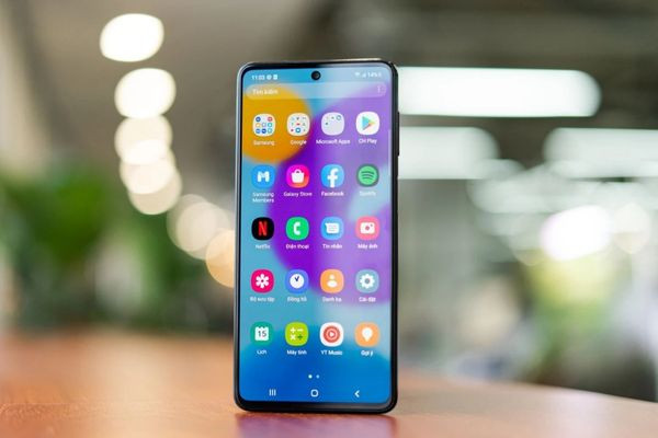 Màn hình bị sọc ngang nhấp nháy Màn hình bị sọc ngang nhấp nháy