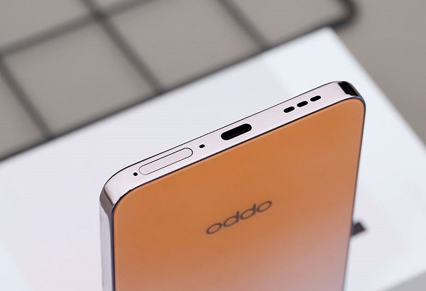 Loa ngoài Oppo Reno12 F