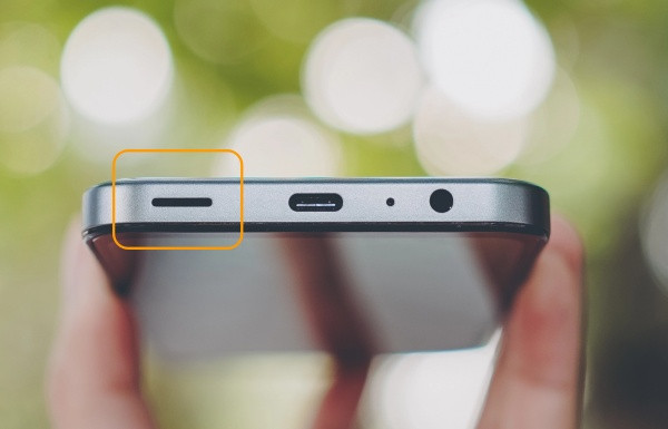 Loa ngoài Samsung M15 hư hỏng do đâu?